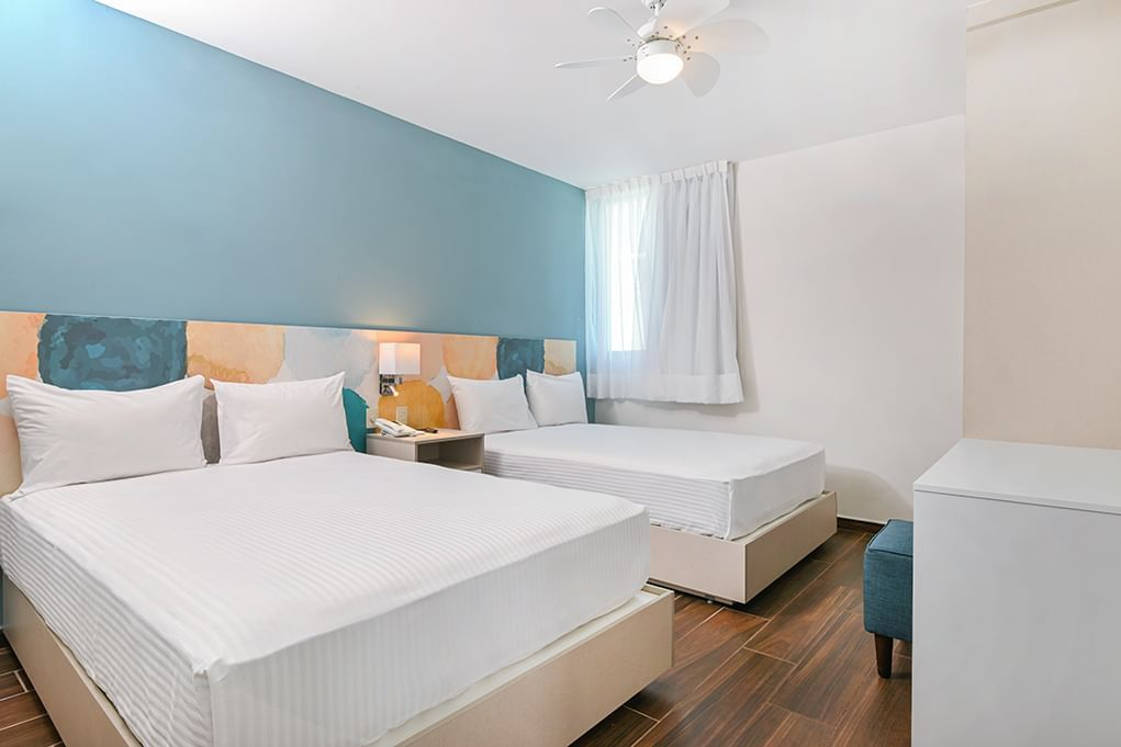 Standard room with two double beds